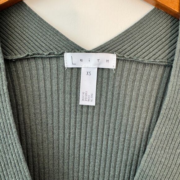 Leith Ribbed Olive Green V Neck Sweater - Picture 3 of 5